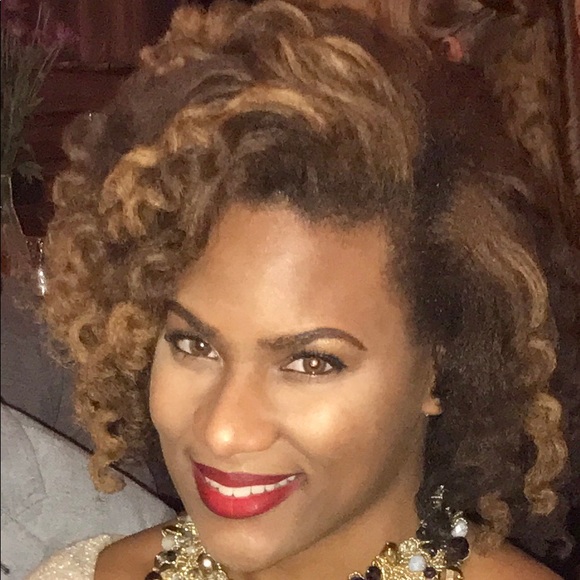 Meet your Posher, Germesia - Picture 1 of 1